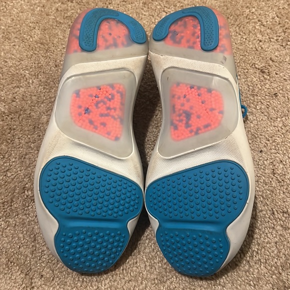 Nike Joyride Dual Run- Grade school/Big Kids size 7Y (women’s 8.5-9) - Picture 3 of 6